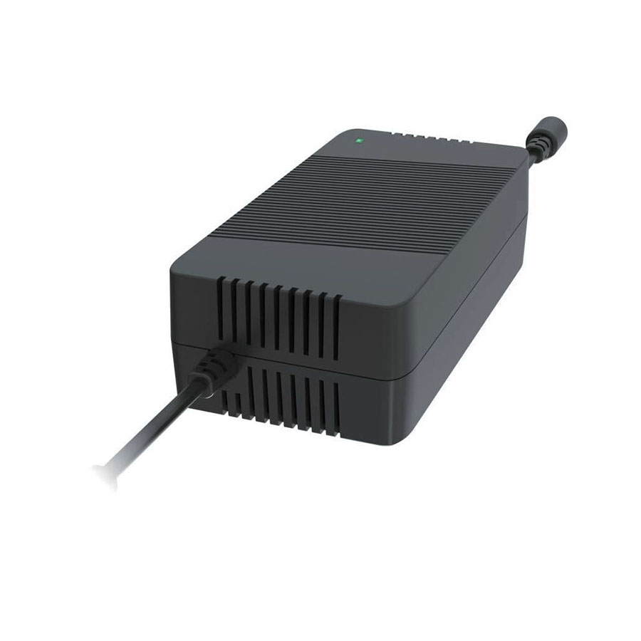 58V 2.5A多端口充电器